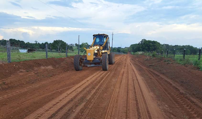 Prefeitura intensifica obras rurais e recupera Linha da Gleba G