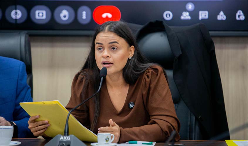 Dra. Taíssa questiona Sesau sobre interrupção de exames em RO