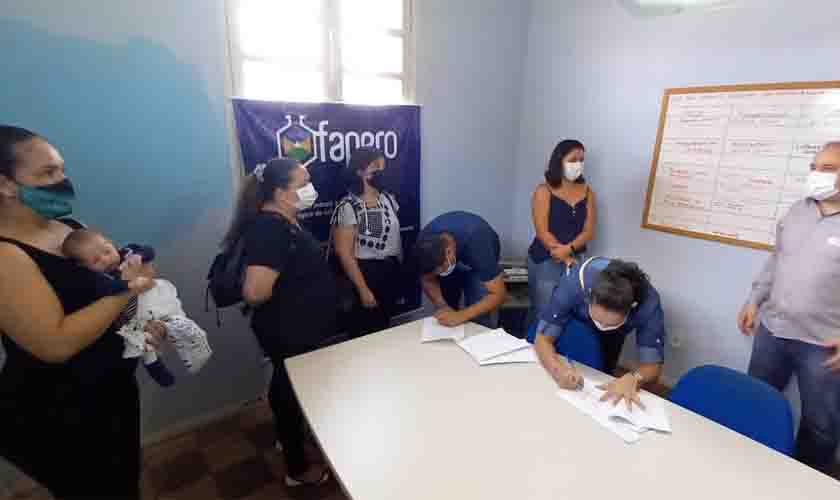 𝐆𝐨𝐯𝐞𝐫𝐧𝐨 𝐝𝐞 𝐑𝐨𝐧𝐝ô𝐧𝐢𝐚 𝐟𝐨𝐫𝐭𝐚𝐥𝐞𝐜𝐞 𝐝𝐞𝐬𝐞𝐧𝐯𝐨𝐥𝐯𝐢𝐦𝐞𝐧𝐭𝐨 𝐜𝐢𝐞𝐧𝐭í𝐟𝐢𝐜𝐨 𝐞 𝐭𝐞𝐜𝐧𝐨𝐥ó𝐠𝐢𝐜𝐨 