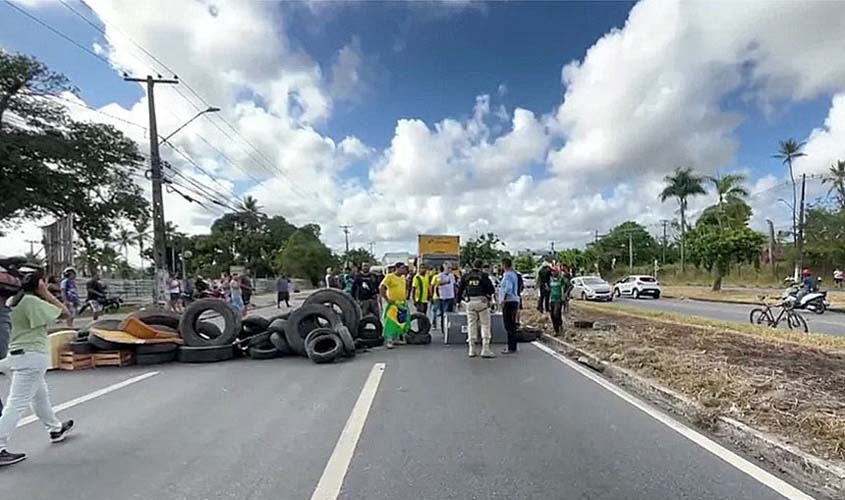 Senadores cobram ação imediata no desbloqueio de rodovias em todo o país
