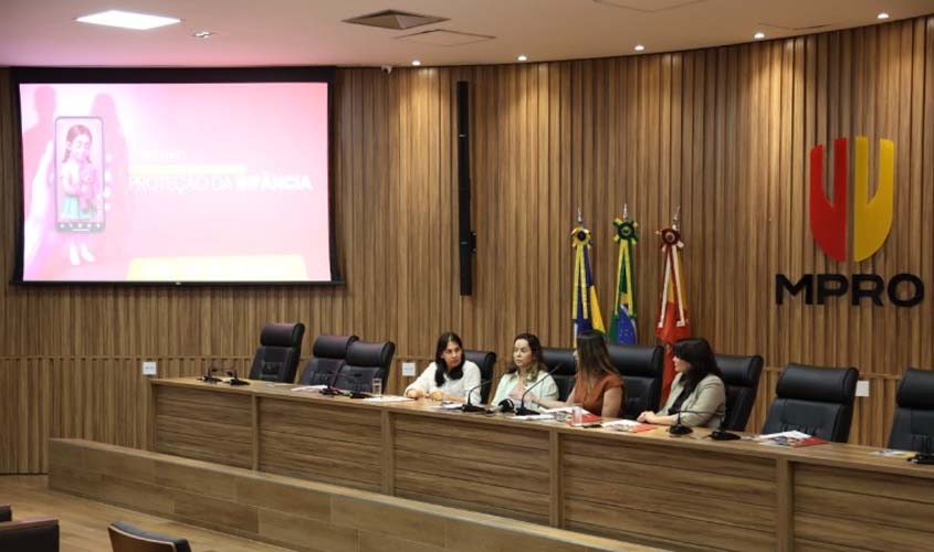 Proteção da infância no digital exige leis e educação