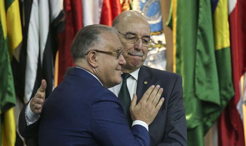 Ministro da Cidadania diz que 13º do Bolsa Família será pago este ano