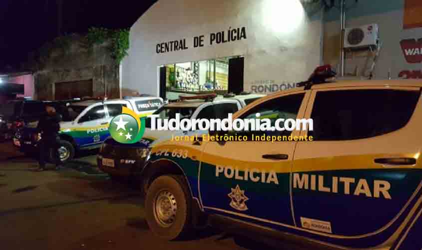 Dupla que roubou arma e colete de vigilante é presa com arma de brinquedo