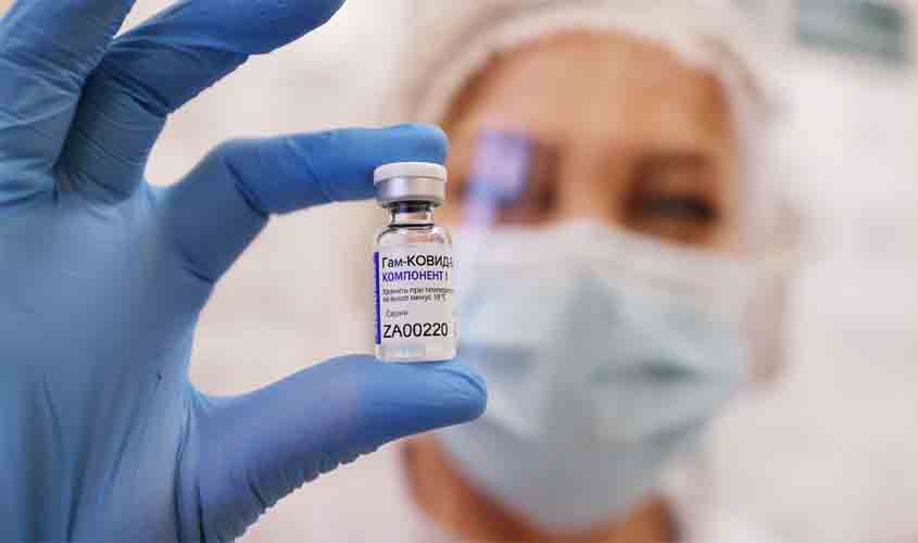 Vacina russa Sputnik V revela 91,6% de eficácia