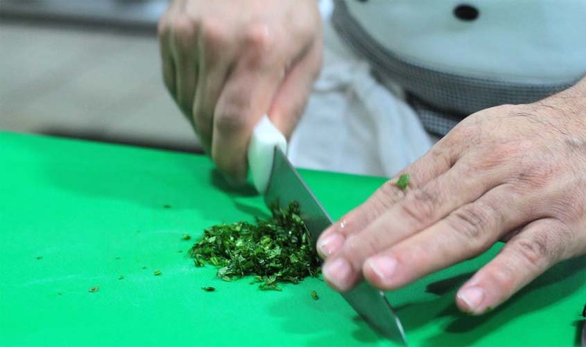 Higiene alimentar previne infecções, alerta Sesau