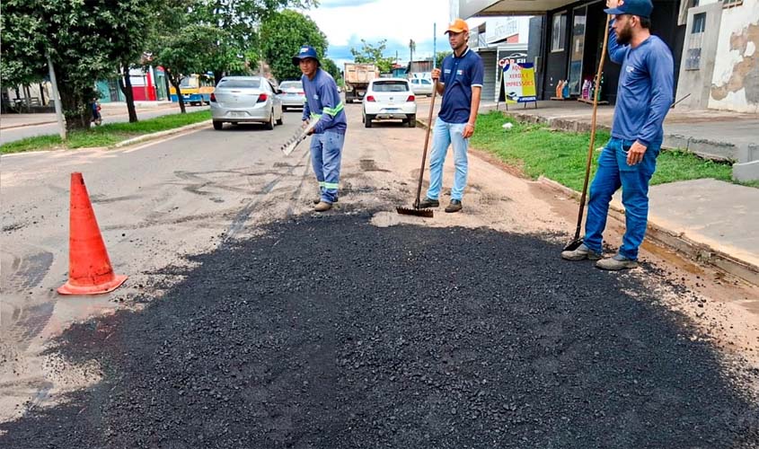 Tapa-buracos é ação permanente da Prefeitura