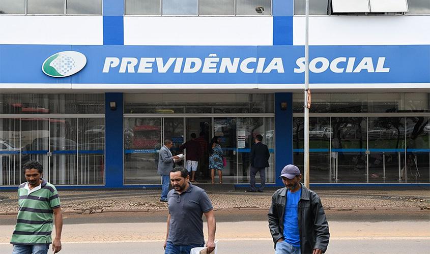MP autoriza contratação de servidor aposentado para INSS