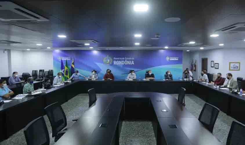 Jair Montes cobra do Governo medidas para melhorar atendimento a pacientes com covid-19 em Guajará-mirim e Nova Mamoré