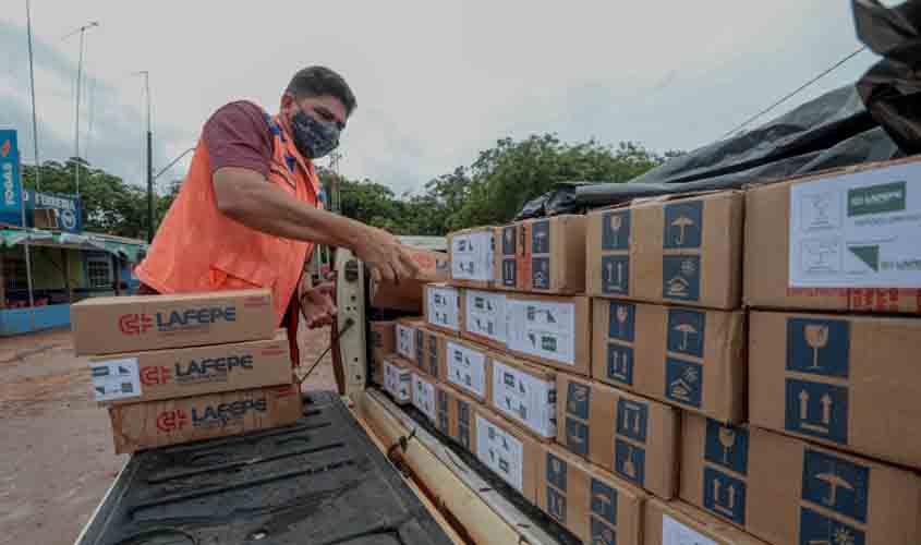 Prefeitura distribui hipoclorito de sódio para famílias do Médio Madeira