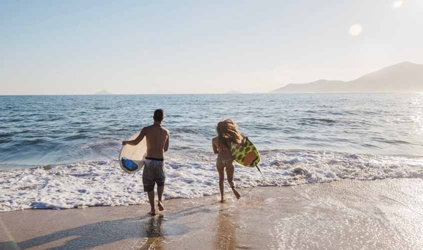 Atividades imperdíveis para curtir a Praia do Rosa: descubra como aproveitar ao máximo!