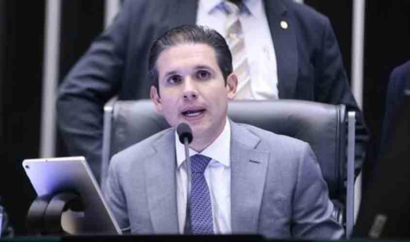 Projeto que estabelece medidas contra tarifas de outros países será votado nesta semana na Câmara, diz Motta