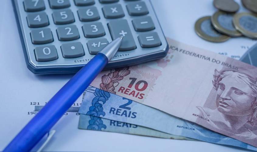 Medida provisória eleva isenção do Imposto de Renda para assalariado  