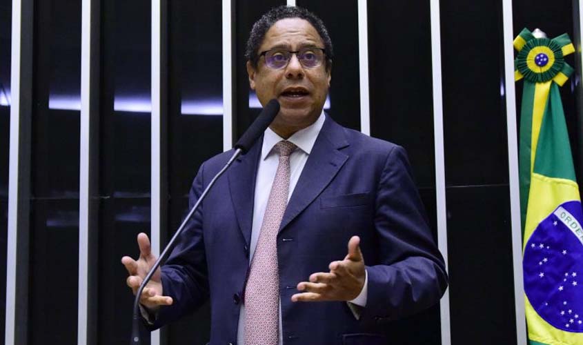 Deputados criticam ofensiva de empresas de tecnologia contra o Projeto de Lei das Fake News  