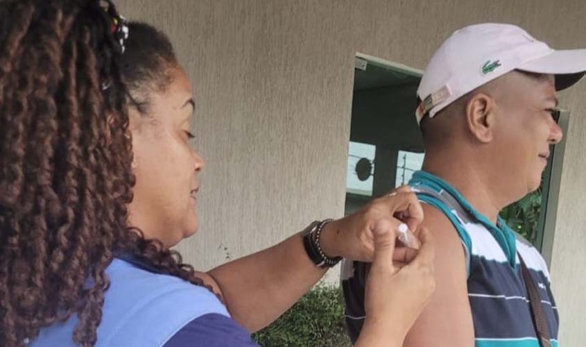 Prefeitura realiza vacinação itinerante para diabéticos, em Porto Velho