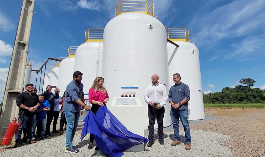 Prefeita Carla Redano celebra avanços com inauguração de Estação de Tratamento de Esgoto