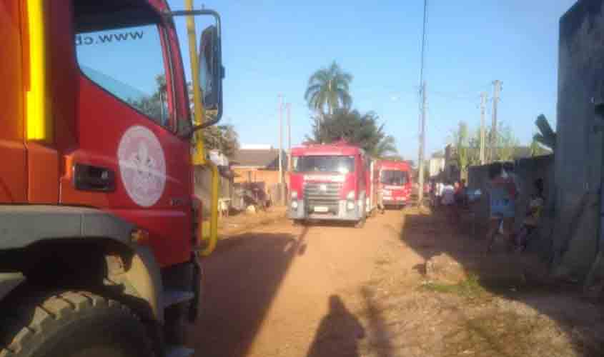 Em depoimento, pai de garoto carbonizado diz que ele brincava com isqueiro; mãe está intubada e em estado grave  
