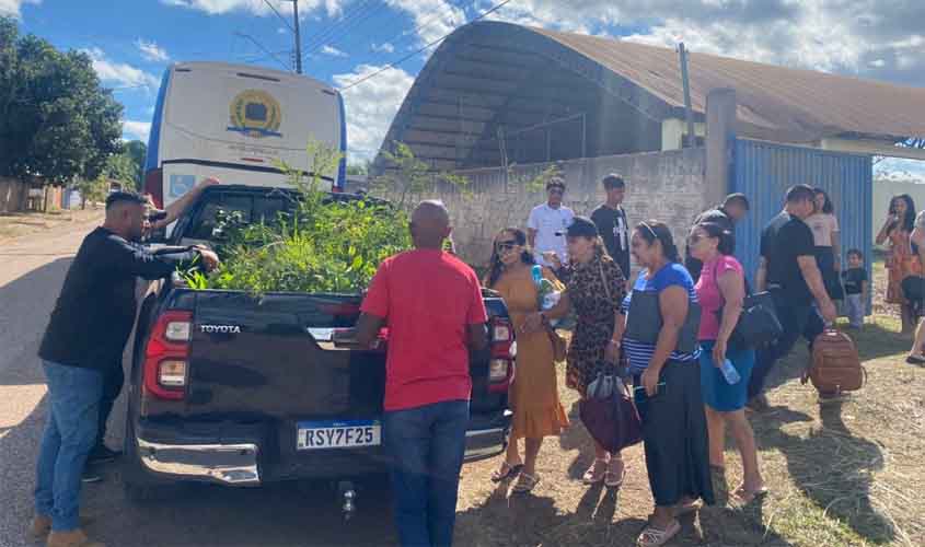 Sema realiza entrega de mudas no 1º Encontro da Orquestra das Assembleias de Rondônia