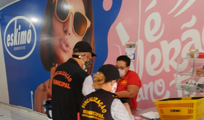 Prefeitura fiscaliza comércios que não se enquadram em serviços essenciais