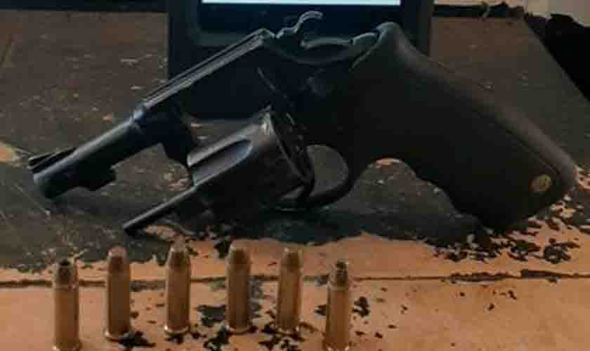 Guajará-Mirim: PMRO prende homem por porte de arma de fogo