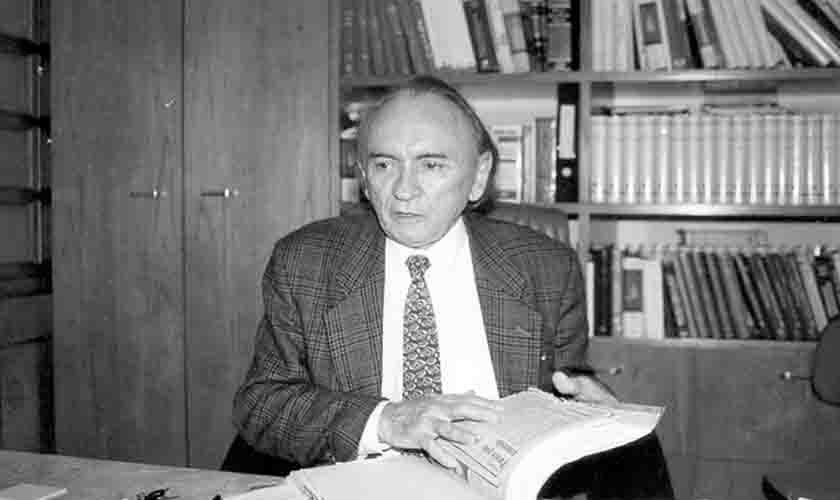 Desembargador pioneiro dedica tempo para a produção de obras literárias após aposentadoria