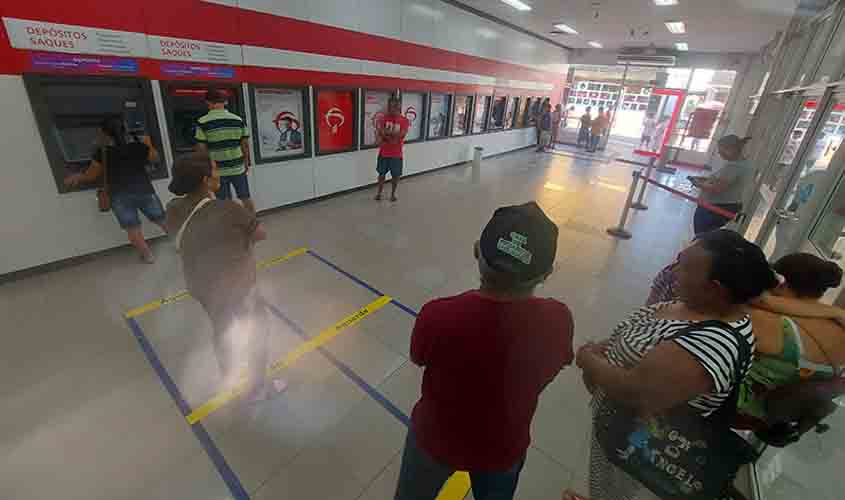 Bradesco encerra mais caixas eletrônicos e dificulta a vida da população