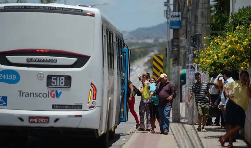 Motorista de ônibus perde pedido de adicional