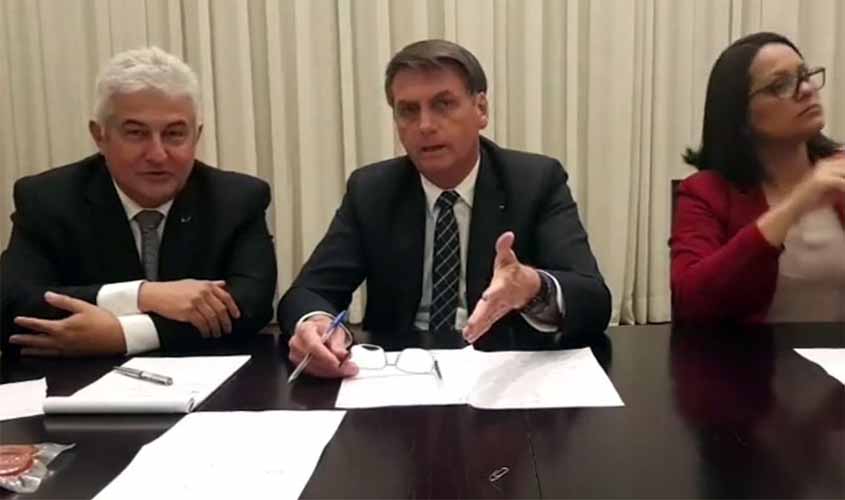 Bolsonaro diz que ministério prepara projeto para legalizar garimpos