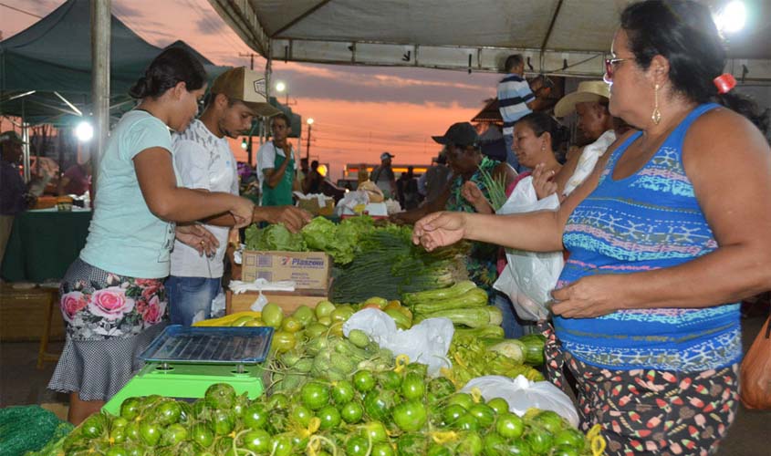 Agricultores familiares inauguram feira noturna em Porto Velho