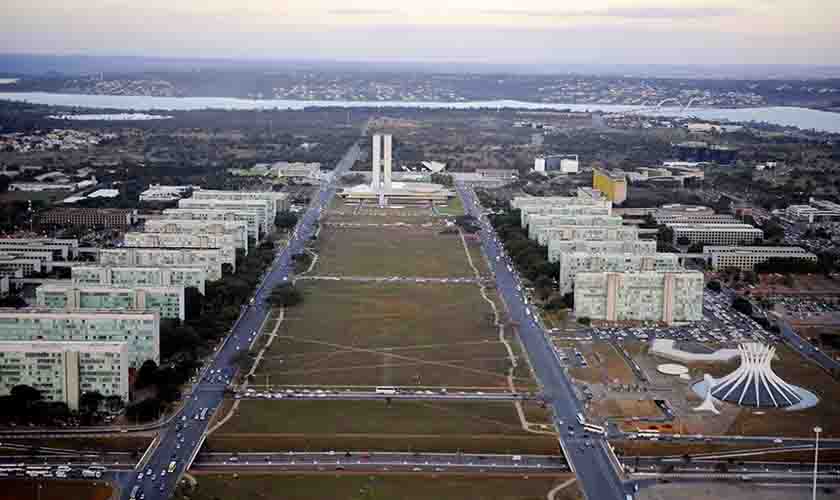 Senadores pedem mais debate sobre reforma administrativa  