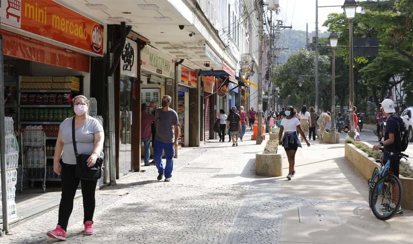 Covid-19: Brasil registra 295 óbitos e 34,4 mil casos em 24 horas