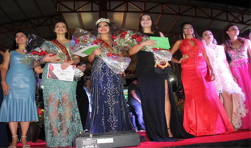 Show de carisma e beleza no concurso da rainha do café 