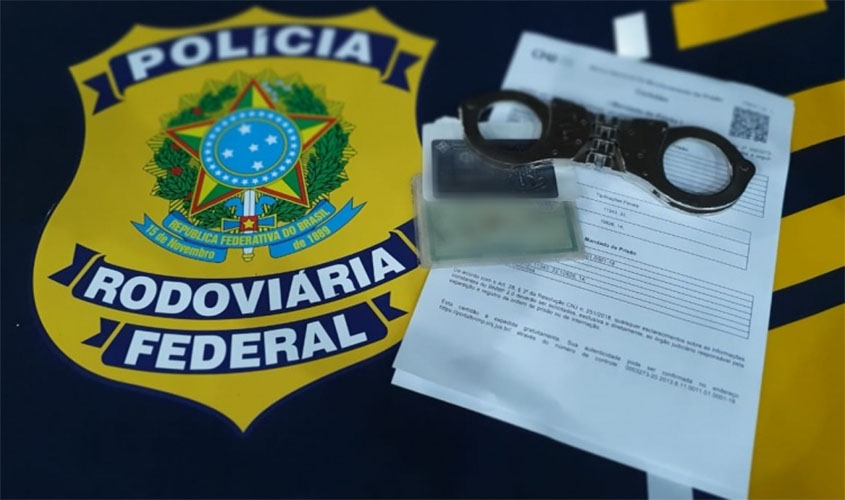 Em Rondônia, PRF cumpre 2 mandados de prisão
