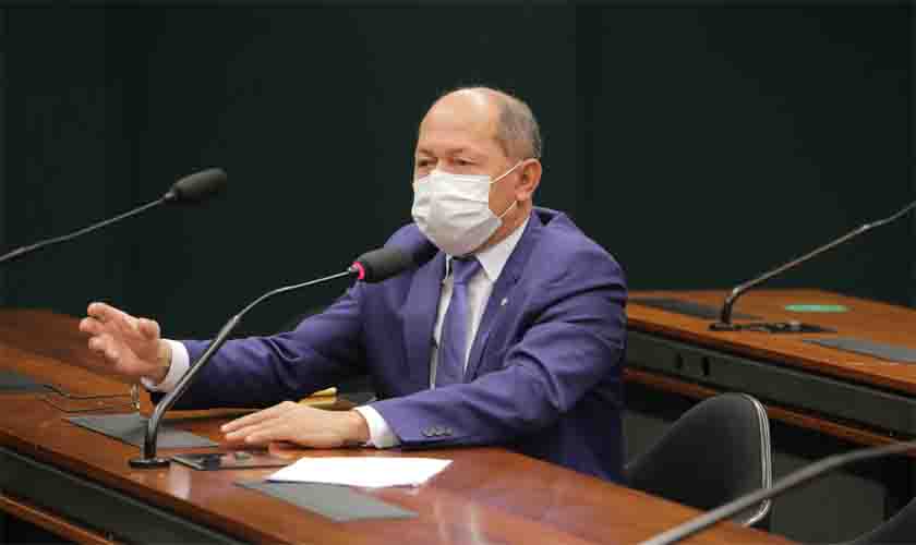 Deputado Federal Cel. Chrisóstomo denuncia na Câmara Federal: São quase “12 Mil Metros Cúbicos” de madeira parada no porto de Porto Velho