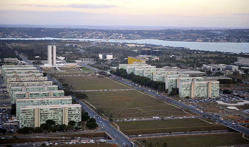 Senado analisa MP que reabre prazo para adesão de servidores a previdência complementar