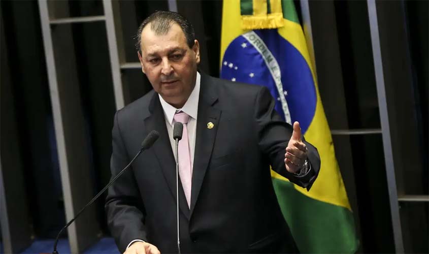 Relator da CCJ rejeita emendas sobre jornada 6x1