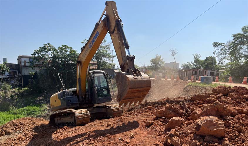 Obras avançam no canal Santa Bárbara, no Cai N’Água