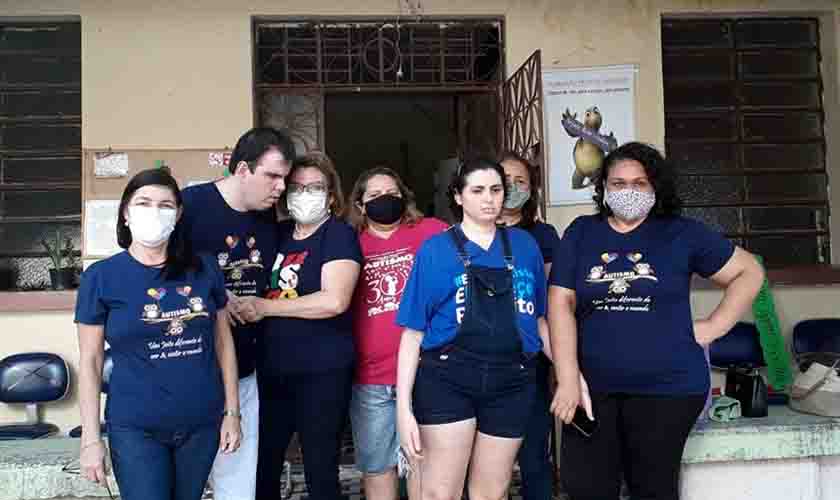 Ideia apresentada por mãe de jovem autista vira projeto que garante atendimento integral no SUS