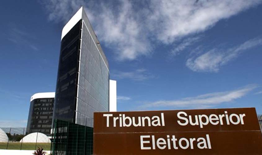 Morais fala de segurança das urnas e de democracia em pronunciamento