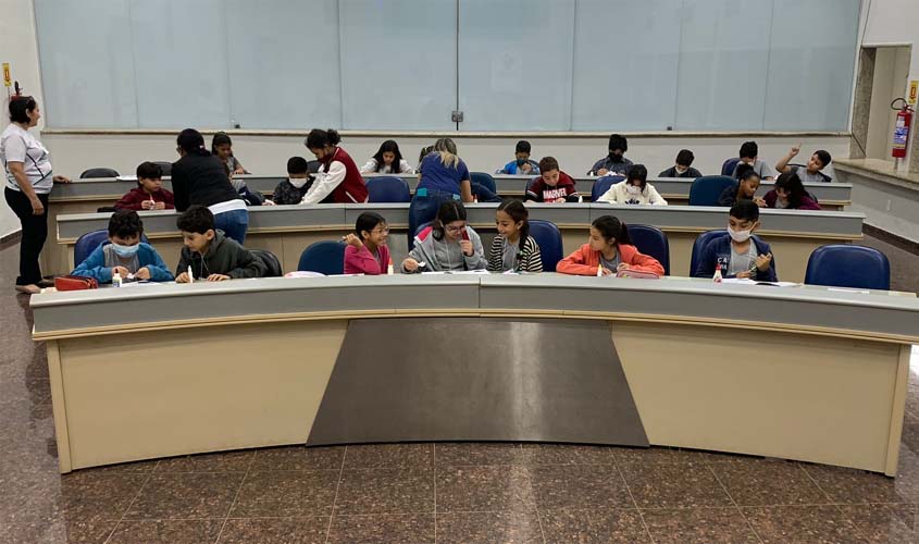 Oficina encerrada e mais uma etapa do “Constituição em Miúdos”