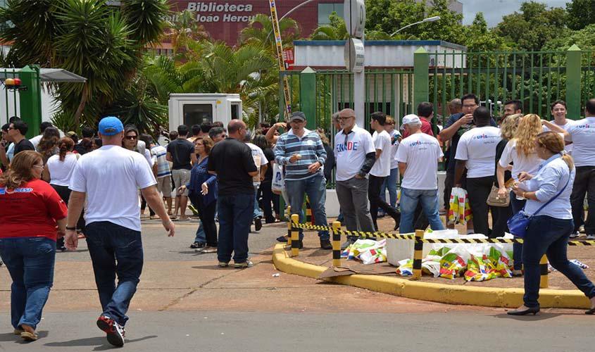 Estudantes que não fizeram Enade precisam justificar ausência