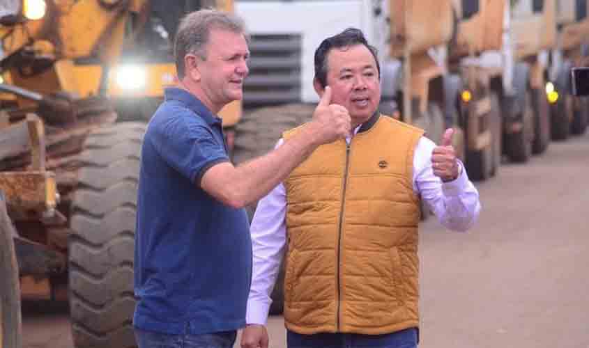 Prefeito recebe quase R$ 2 milhões do deputado Luizinho Goebel em visita à capital