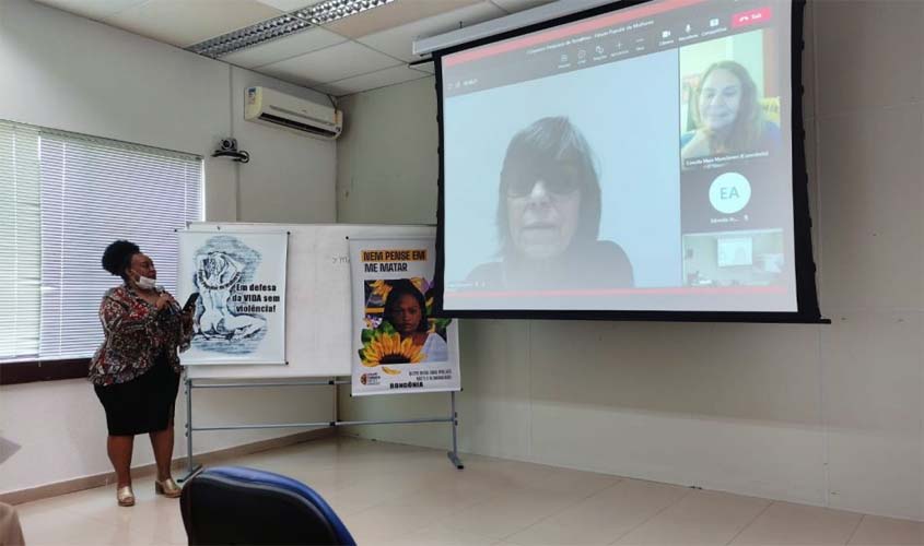 Trabalhadoras em educação fazem parte do I Encontro Feminista de Rondônia