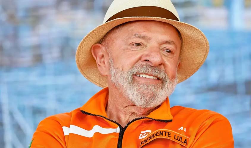 Lula cita feminicídios e cobra ação dos homens