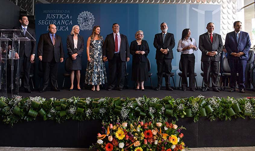 Ministros do STJ prestigiam cerimônias de transmissão de cargo a ministros do novo governo