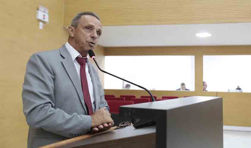 Deputado Lazinho da Fetagro reafirma que ainda não é o momento para retorno às aulas presenciais