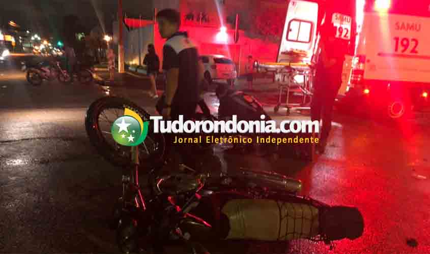 Motorista avança preferencial e causa acidente com motoboy 