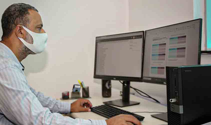 Governo investe na qualificação de arquitetos e engenheiros do quadro efetivo do DER