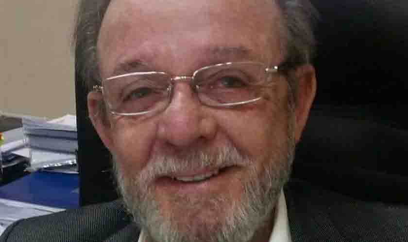 'O uso do cachimbo entorta a boca'