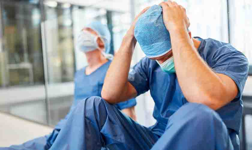 Profissionais da Saúde necessitam de apoio para evitar o esgotamento profissional