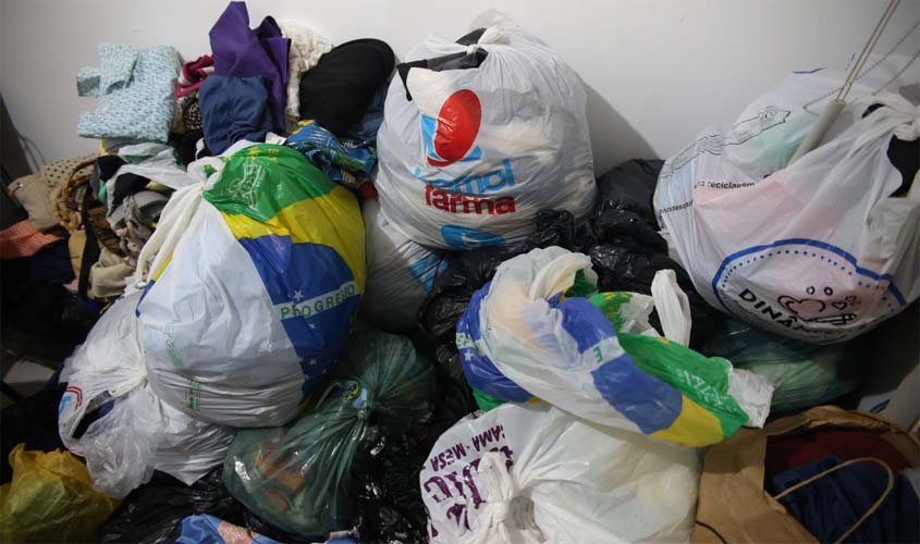 Prefeitura arrecada roupas para ribeirinhos do Baixo Madeira